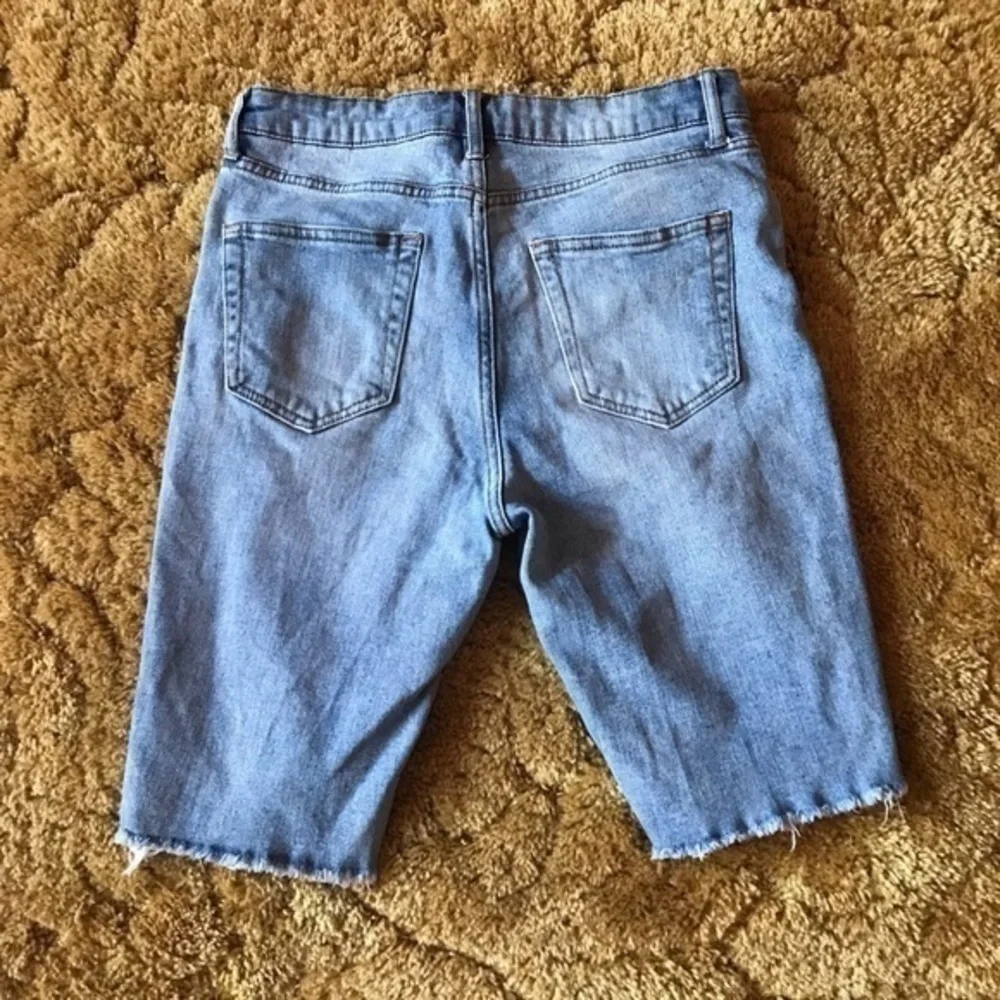 Wild Fable Size 4 High Rise Distressed Denim Bike Shorts Bermuda